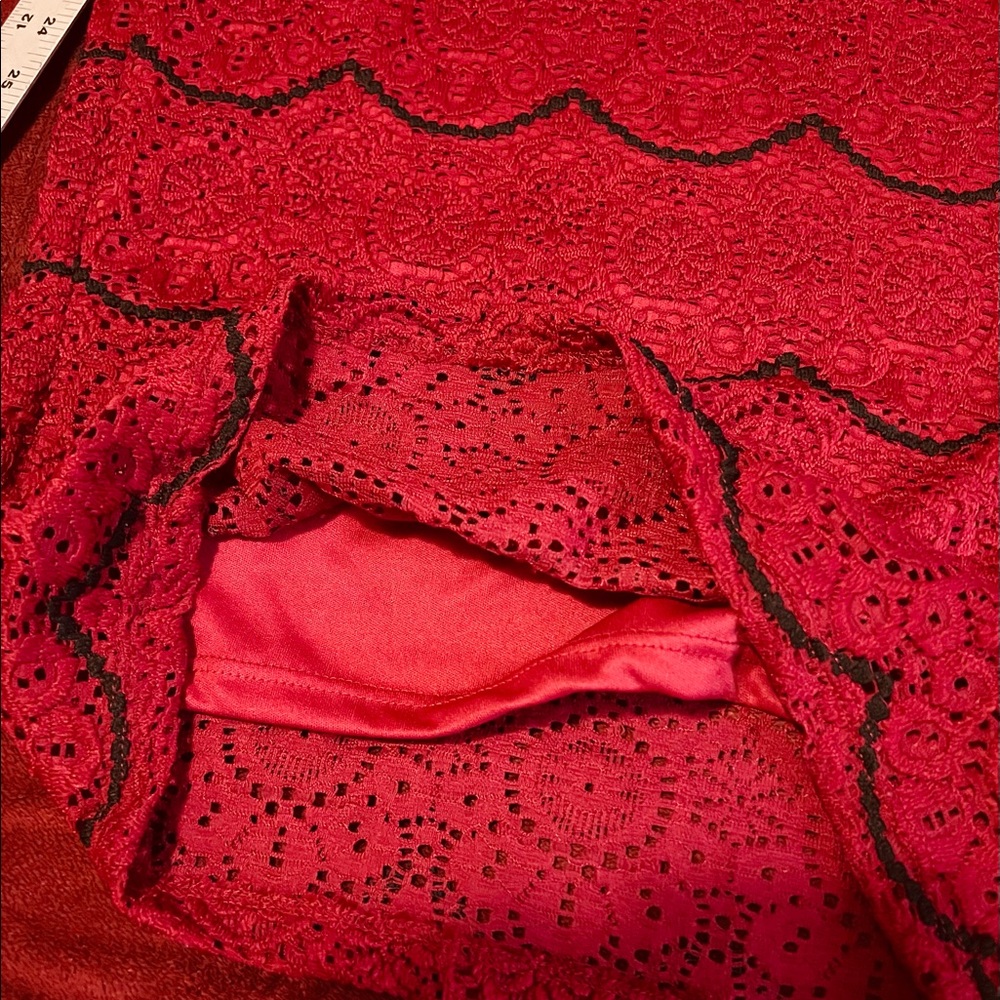 Dress - Picture 4 of 7